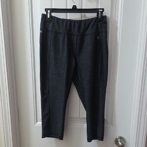 Danskin Dark Charcoal Capri Leggings